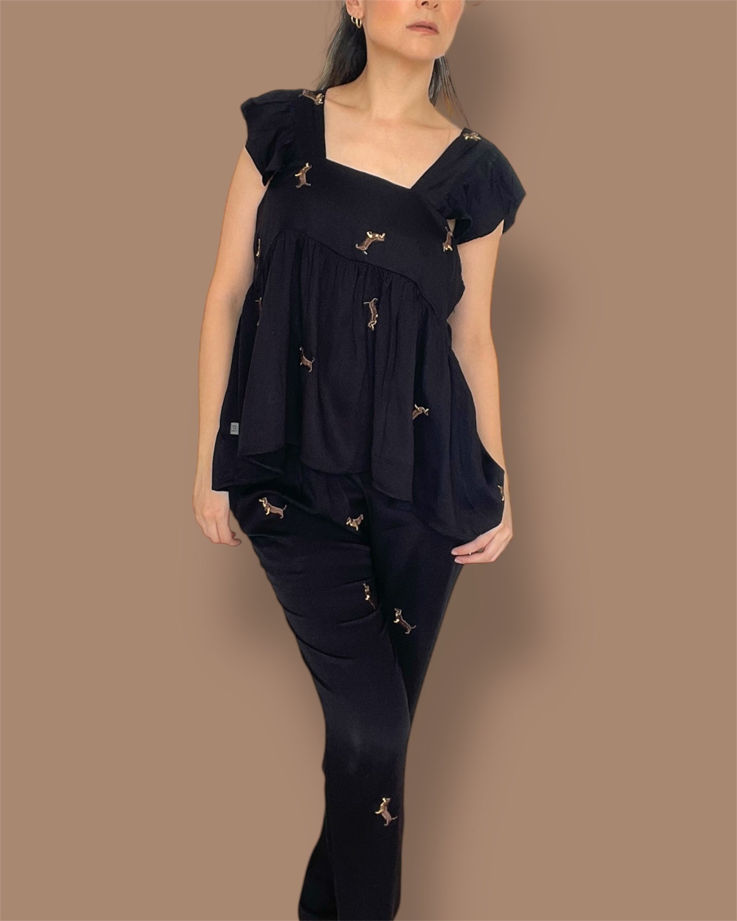 SET PJ PANTALON + BLUSA ARANDELA SALCHICHA NEGRO